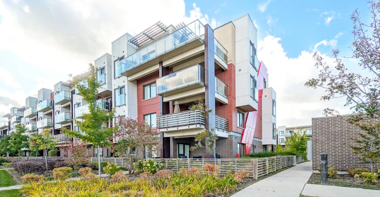 207-5005 Harvard Road, Mississauga, ON, L5M 0W5