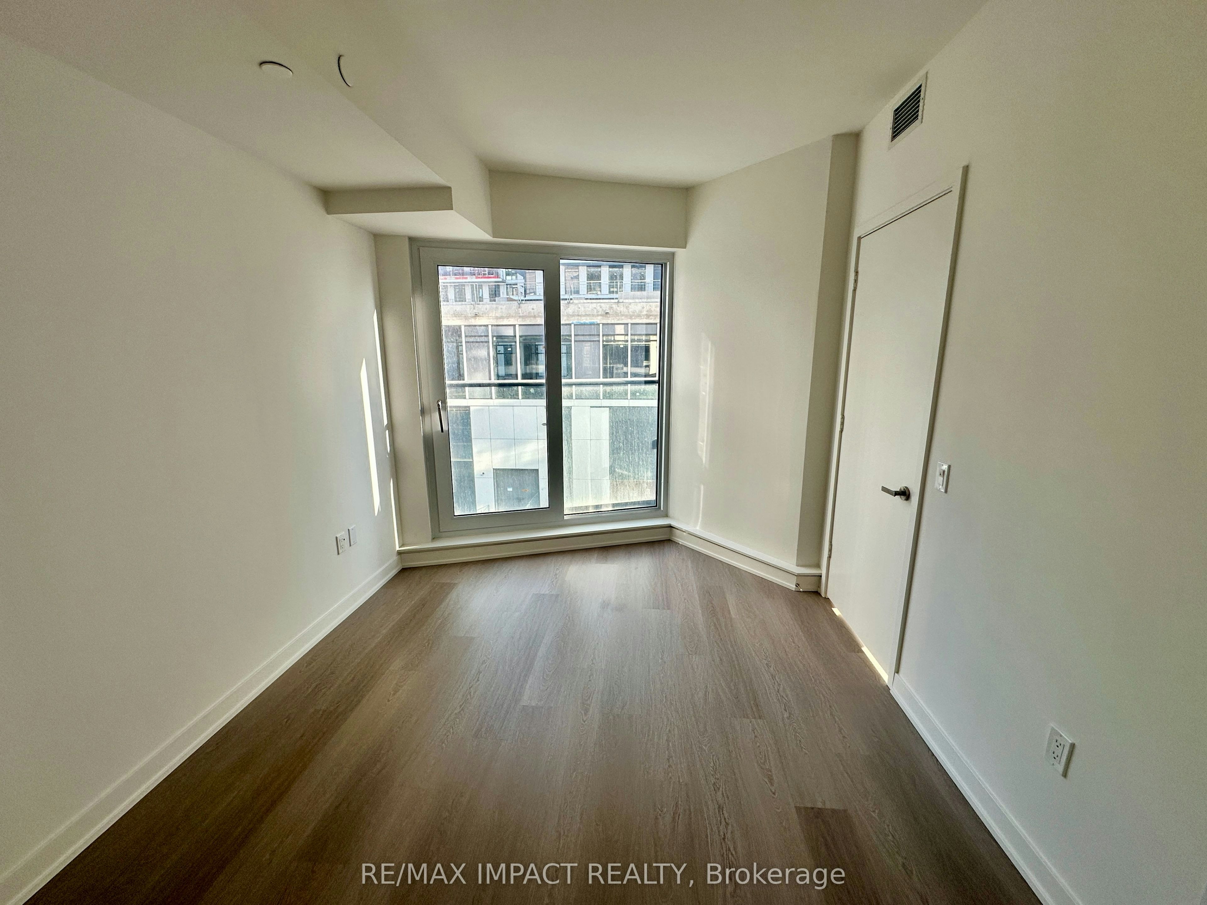 448 Burnhamthorpe Road W, Mississauga, ON, L5B 0R4 - 22