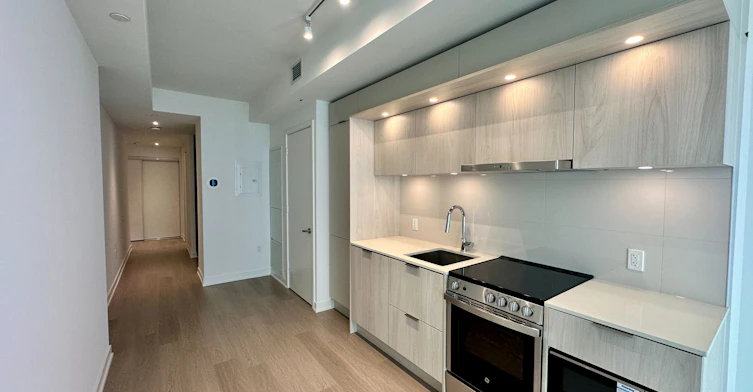 448 Burnhamthorpe Road W, Mississauga, ON, L5B 0R4 - 13