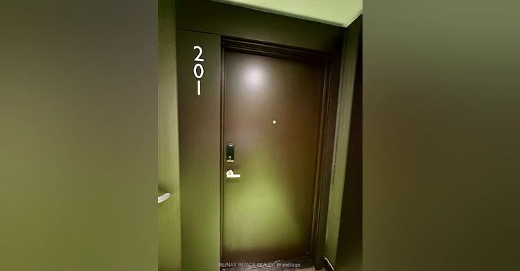 448 Burnhamthorpe Road W, Mississauga, ON, L5B 0R4 - 4