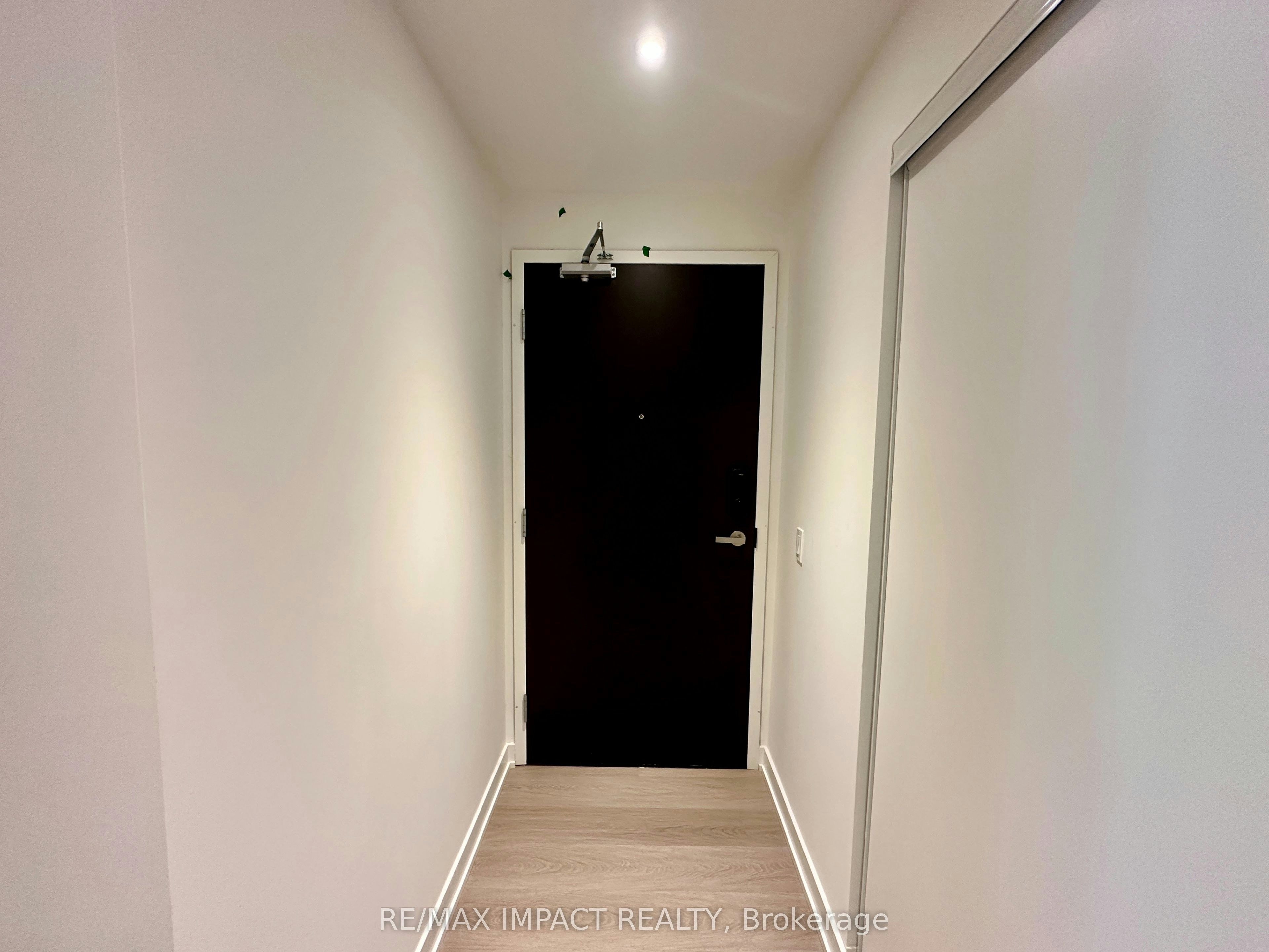 448 Burnhamthorpe Road W, Mississauga, ON, L5B 0R4 - 5