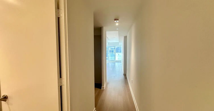448 Burnhamthorpe Road W, Mississauga, ON, L5B 0R4 - 6