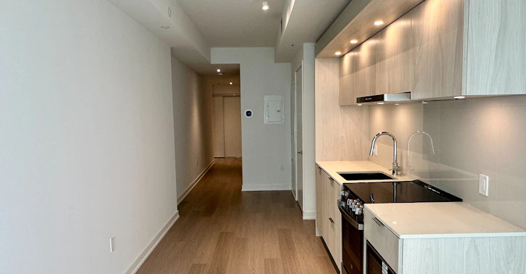448 Burnhamthorpe Road W, Mississauga, ON, L5B 0R4 - 15