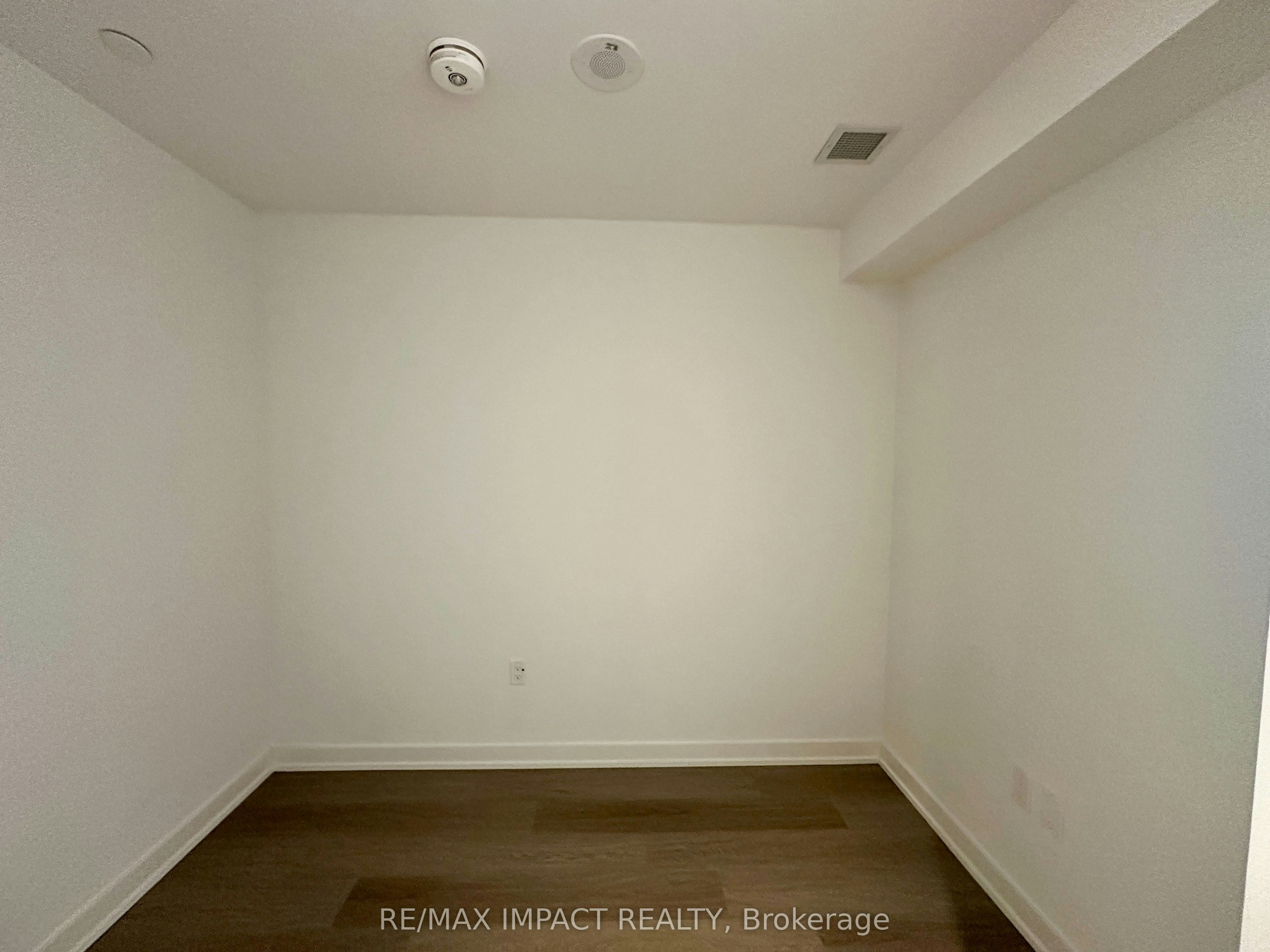 448 Burnhamthorpe Road W, Mississauga, ON, L5B 0R4 - 8