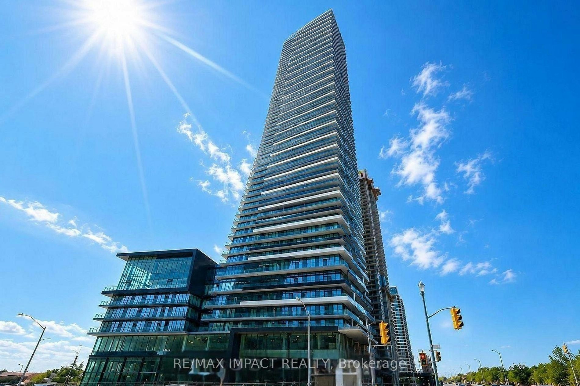 448 Burnhamthorpe Road W, Mississauga, ON, L5B 0R4