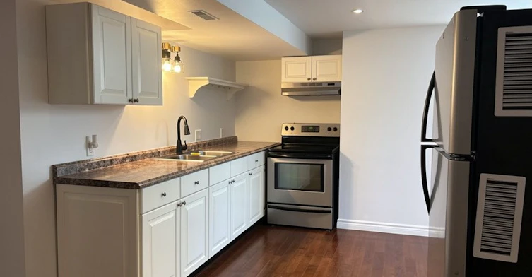 Lower-896 Fourth Street, Mississauga, ON, L5E 1J6 - 6