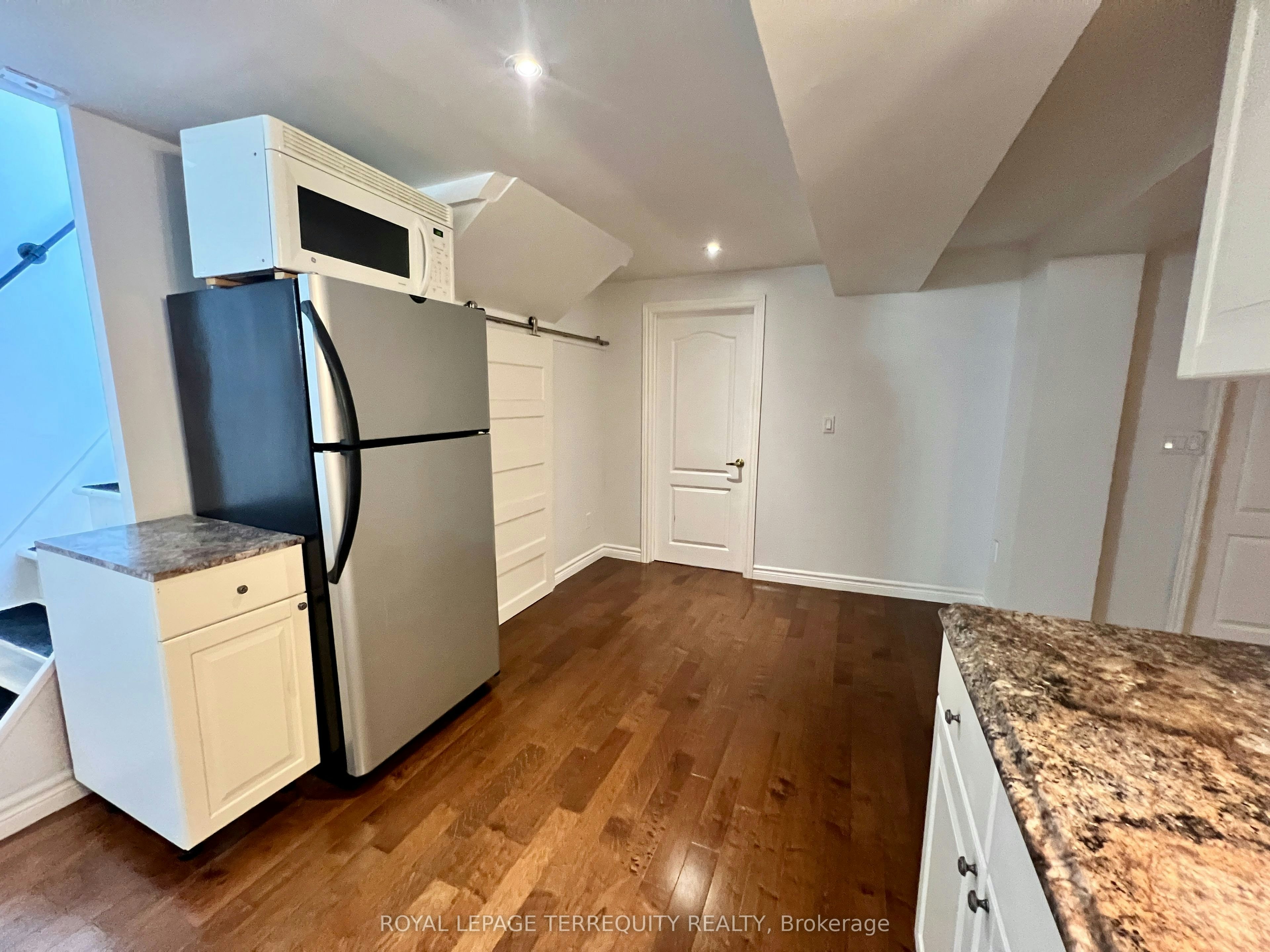 Lower-896 Fourth Street, Mississauga, ON, L5E 1J6 - 12