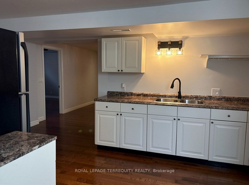 Lower-896 Fourth Street, Mississauga, ON, L5E 1J6 - 4