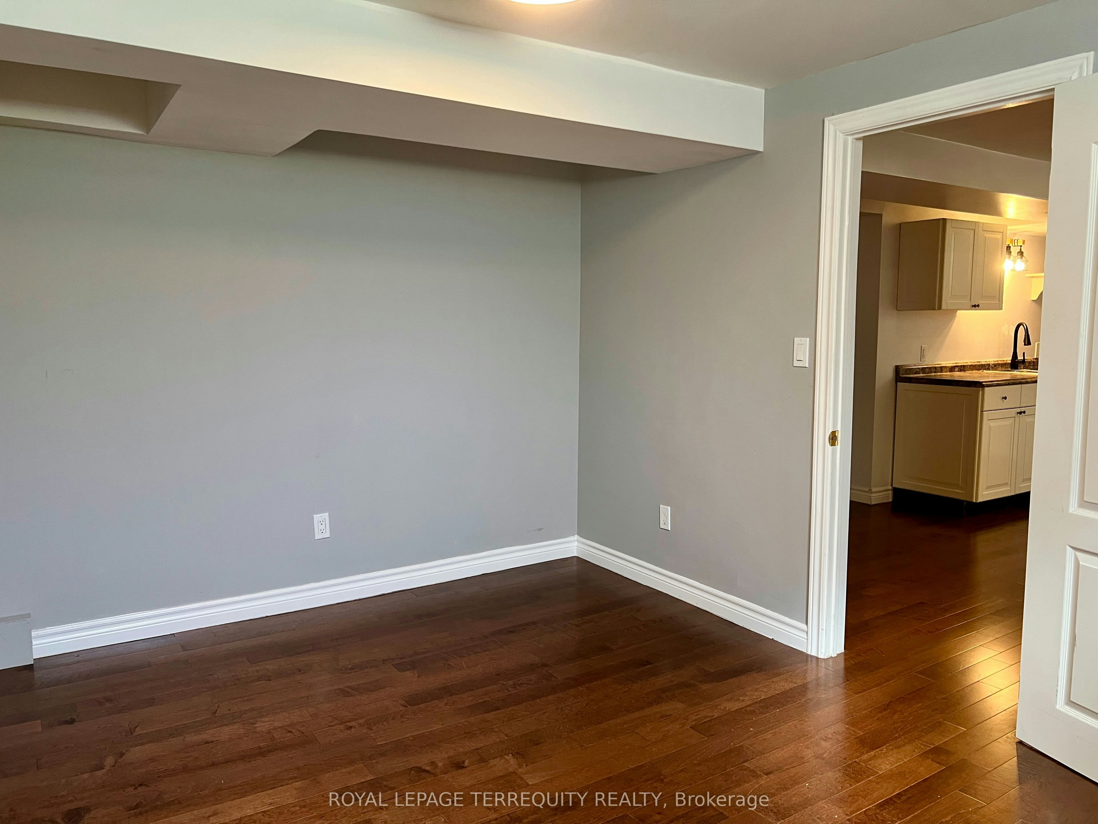 Lower-896 Fourth Street, Mississauga, ON, L5E 1J6 - 32