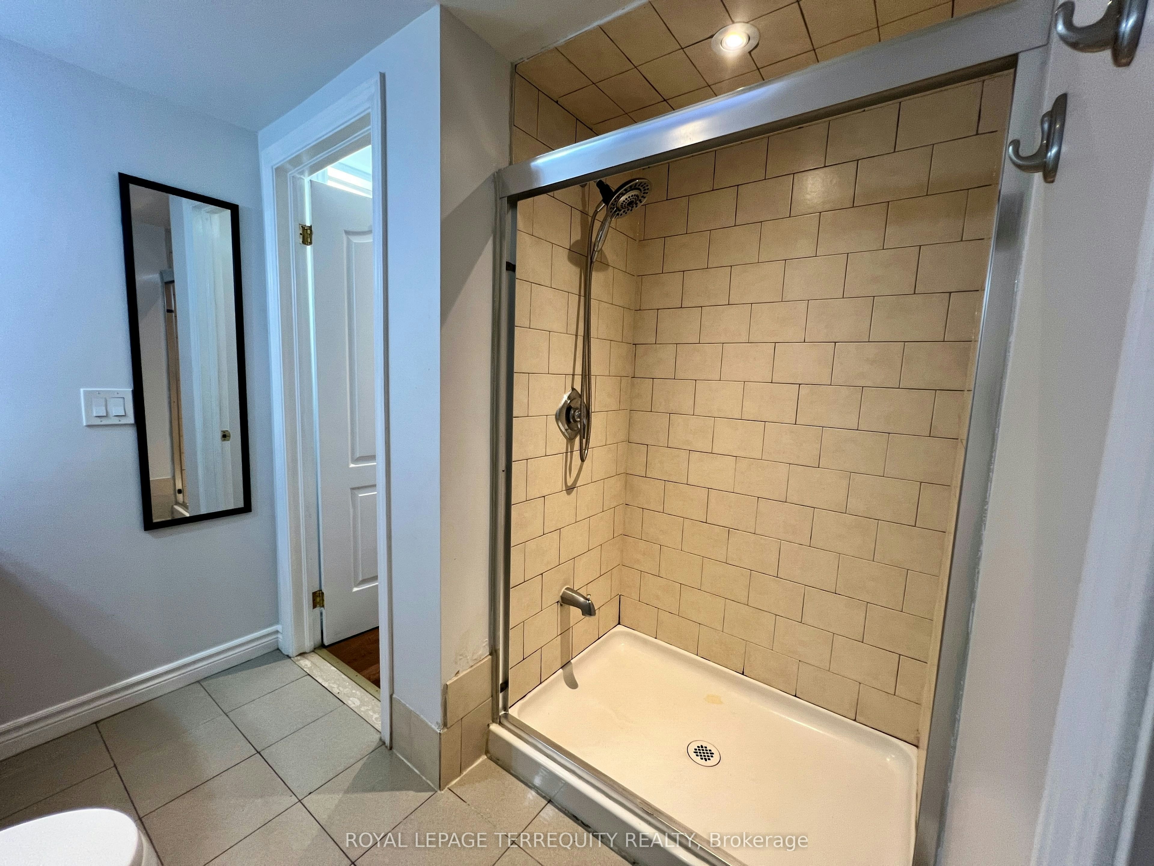 Lower-896 Fourth Street, Mississauga, ON, L5E 1J6 - 43
