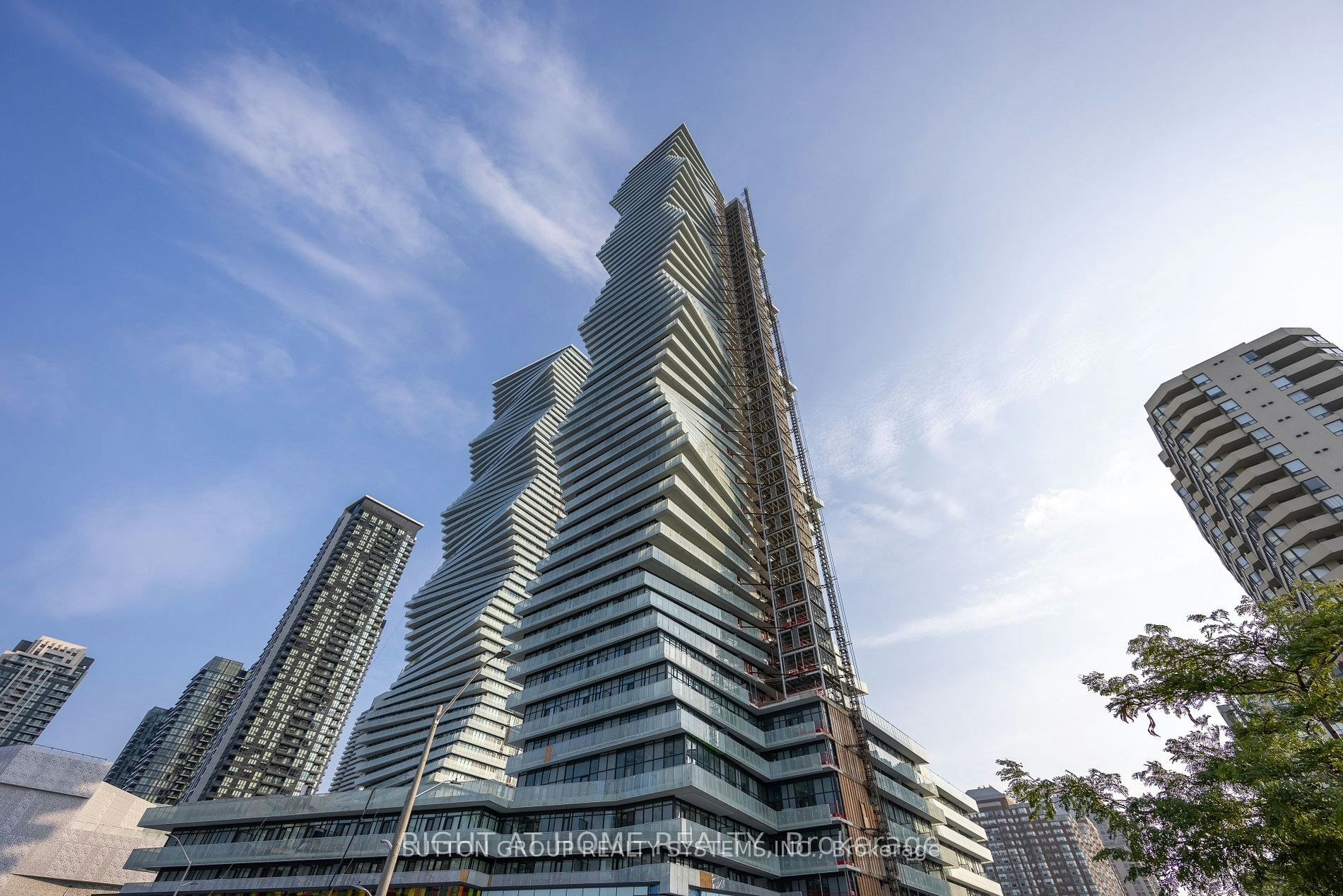 3405-3883 Quartz Road, Mississauga, ON, L5B 4M6
