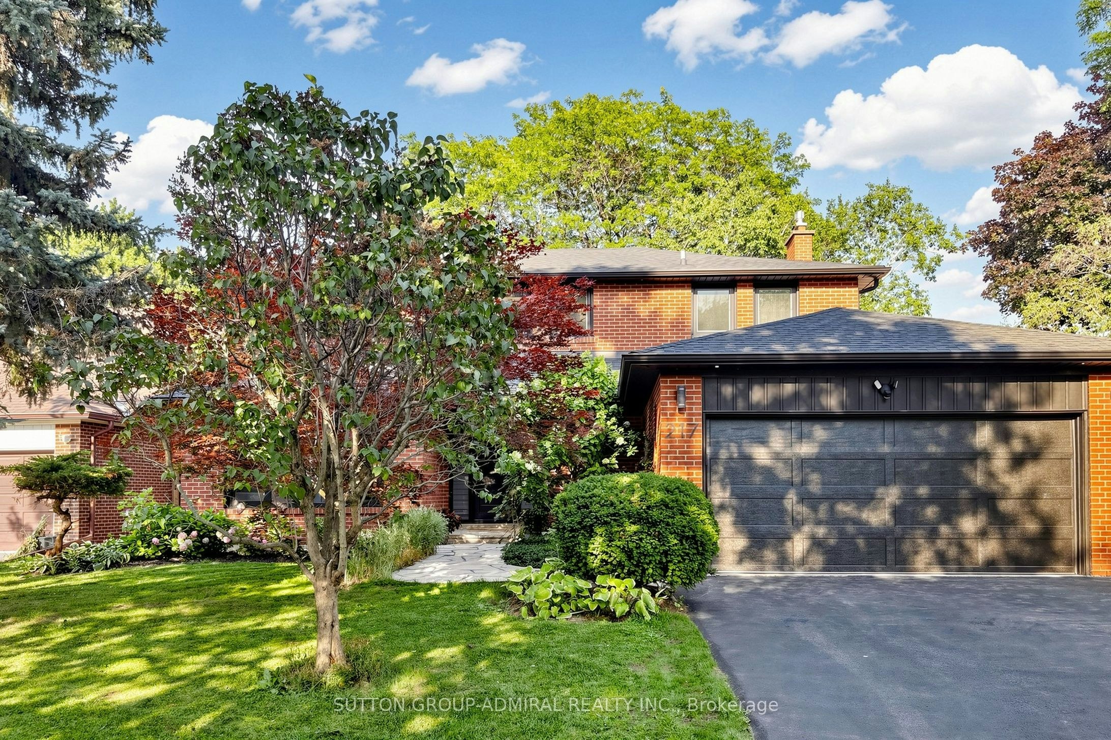 217 The Kingsway Trail, Toronto, ON, M9A 5A3
