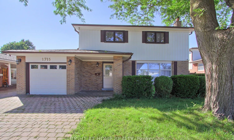 1715 Oberon Crescent