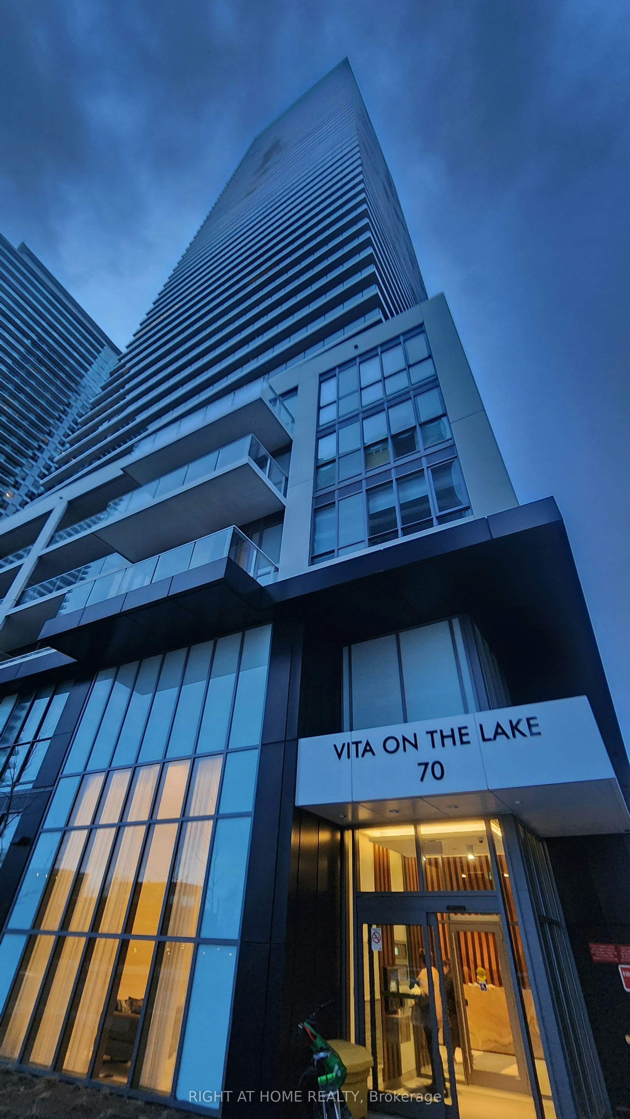 3207-70 Annie Craig Drive, Toronto, ON, M8V 0C4 - 3