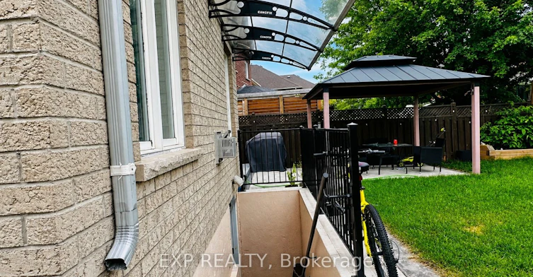 6 Lily Lane, Halton Hills, ON, L7G 6M3 - 4