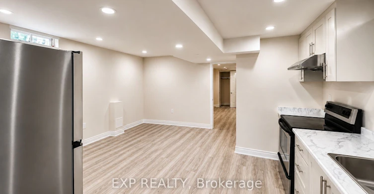 6 Lily Lane, Halton Hills, ON, L7G 6M3 - 5