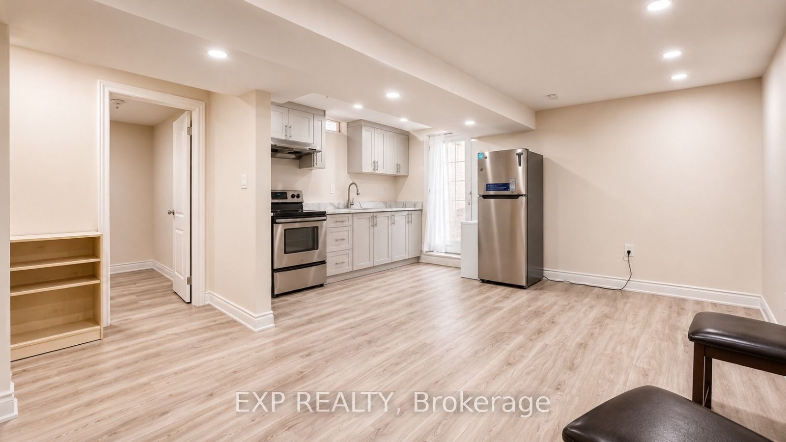 6 Lily Lane, Halton Hills, ON, L7G 6M3 - 8