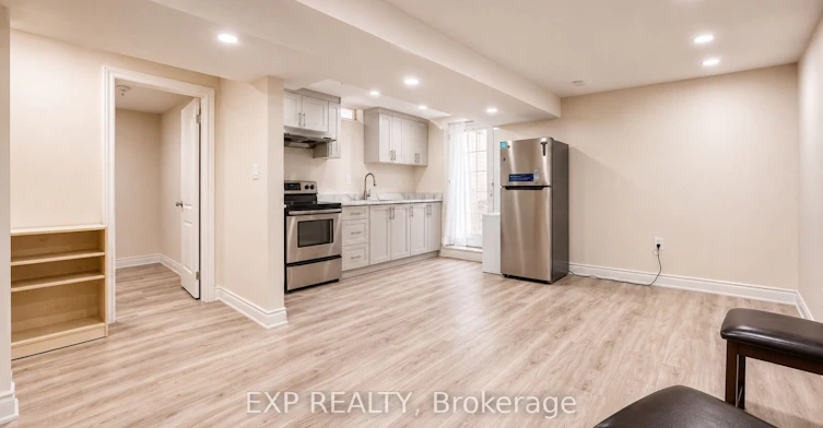 6 Lily Lane, Halton Hills, ON, L7G 6M3 - 8