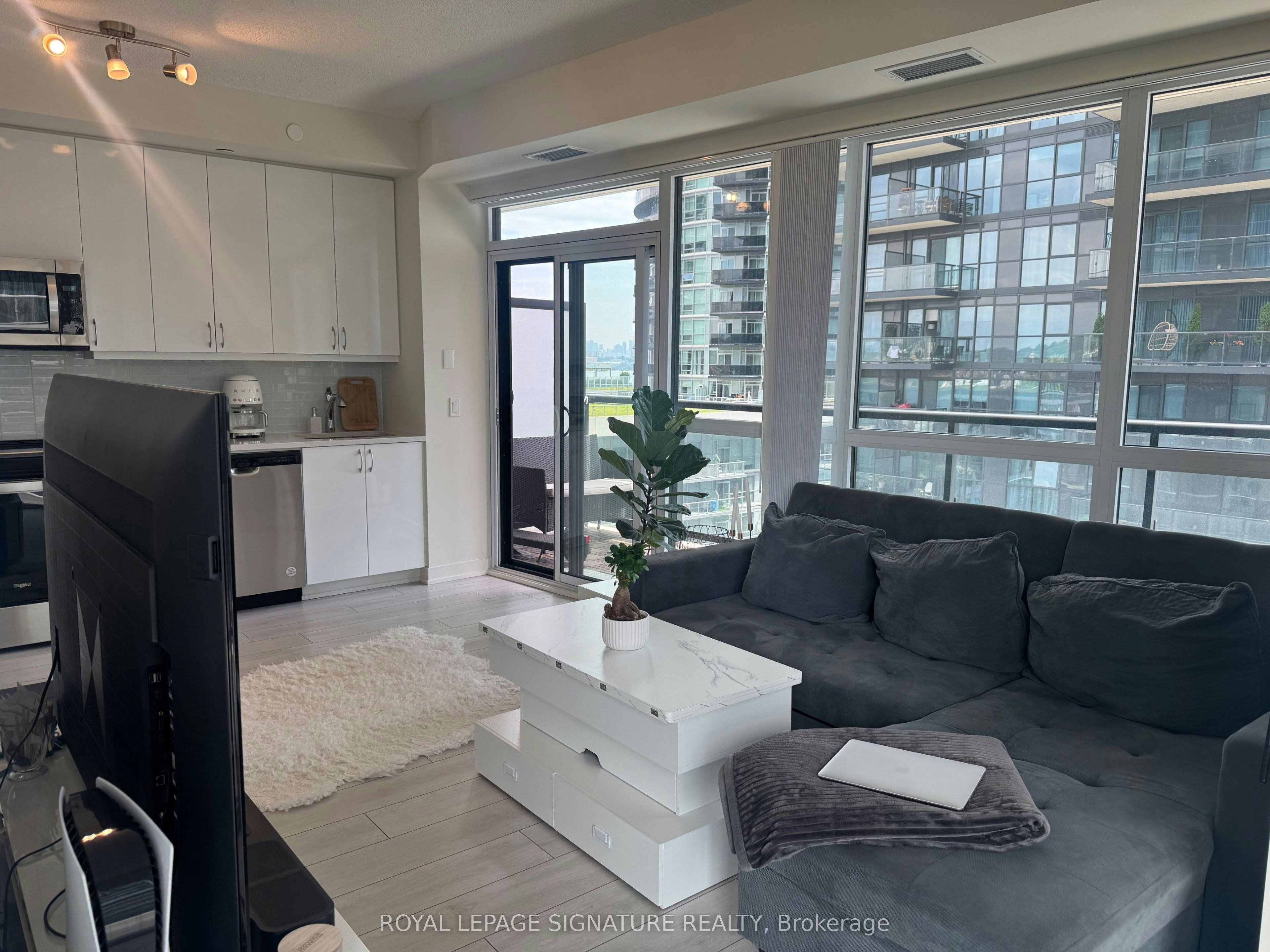 705-38 Annie Craig Drive, Toronto, ON, M8V 0G9 - 9