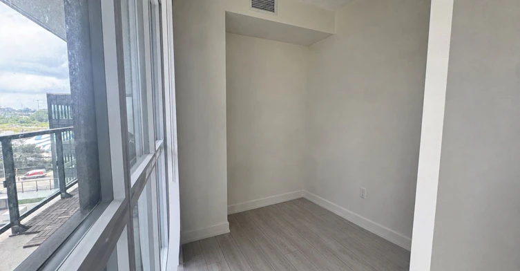 705-38 Annie Craig Drive, Toronto, ON, M8V 0G9 - 11