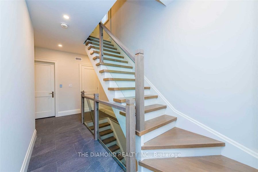 188 Westminster Avenue, Toronto, ON, M6R 1P1 - 3