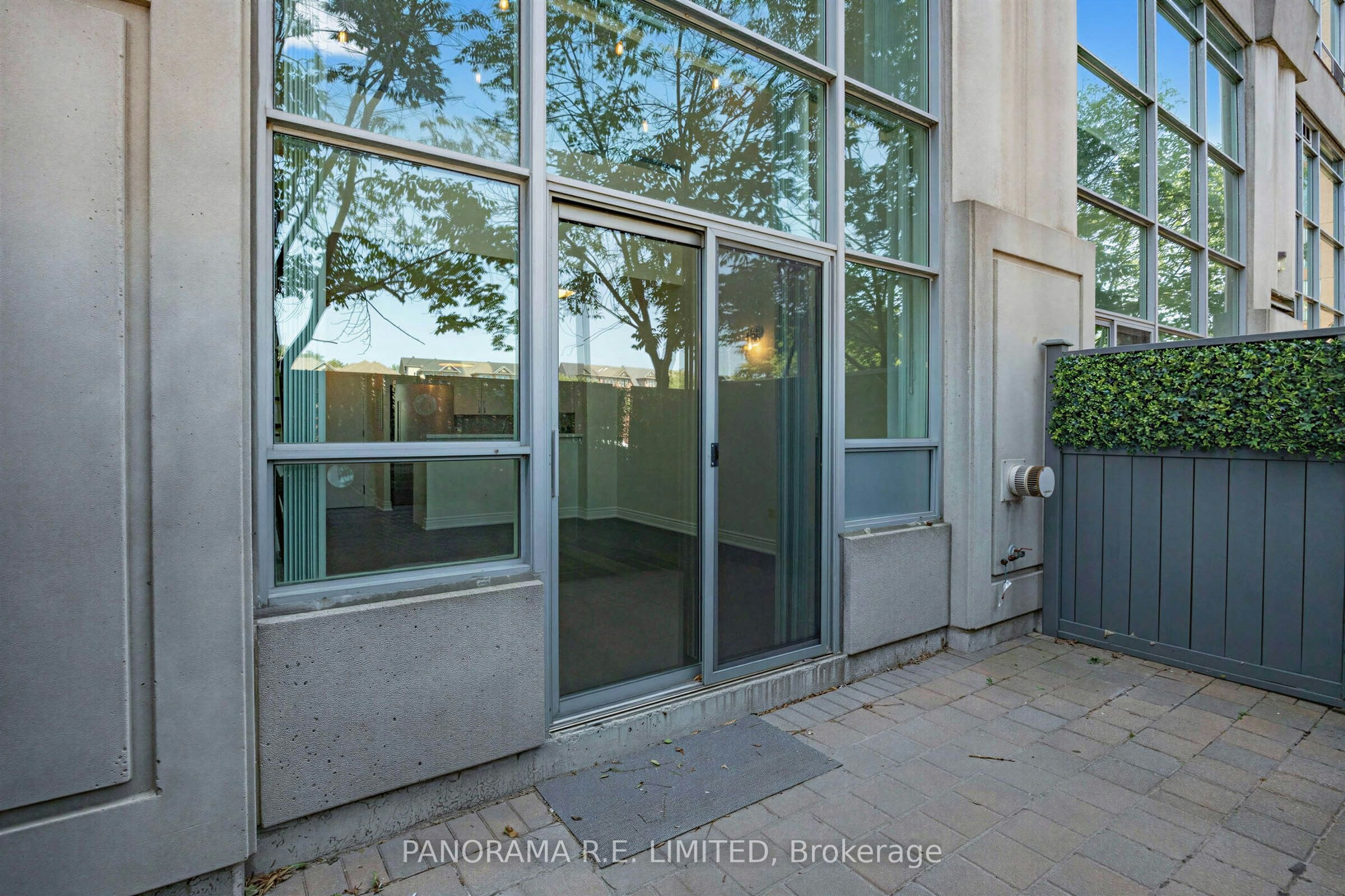122-200 Manitoba Street, Toronto, ON, M8Y 3Y9 - 18
