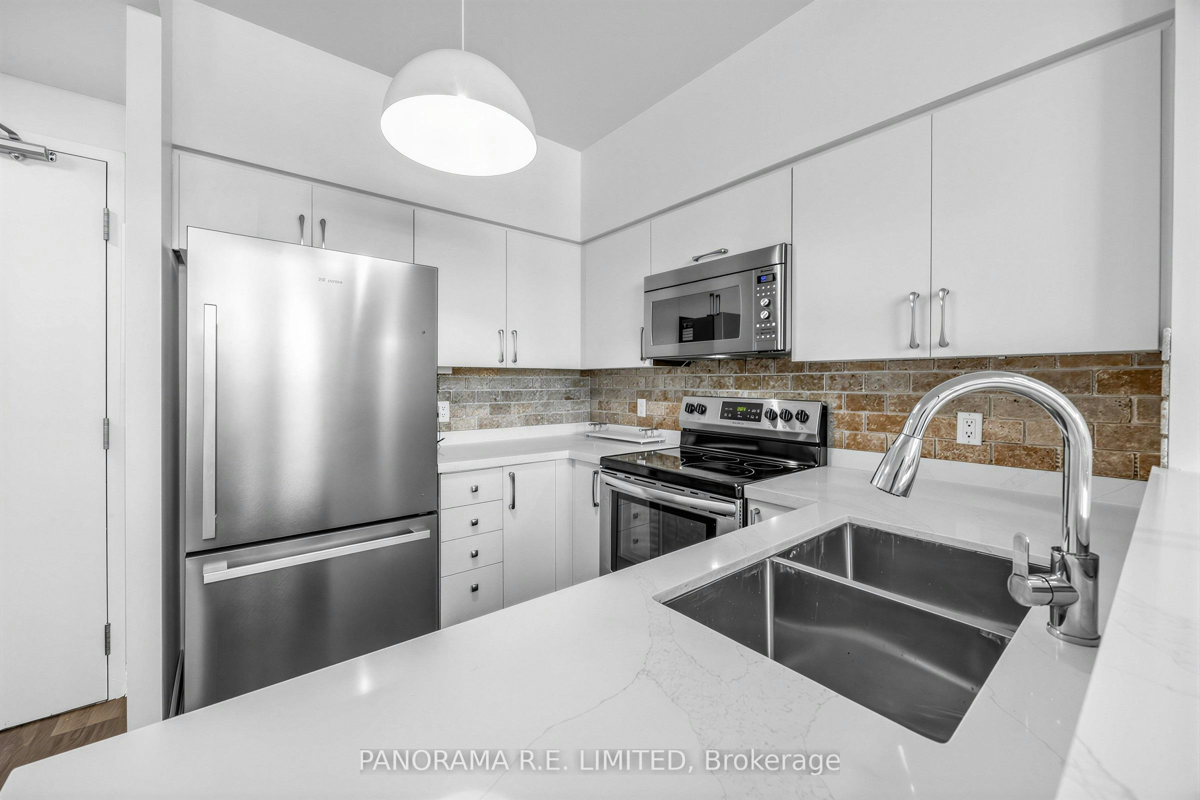 122-200 Manitoba Street, Toronto, ON, M8Y 3Y9 - 7