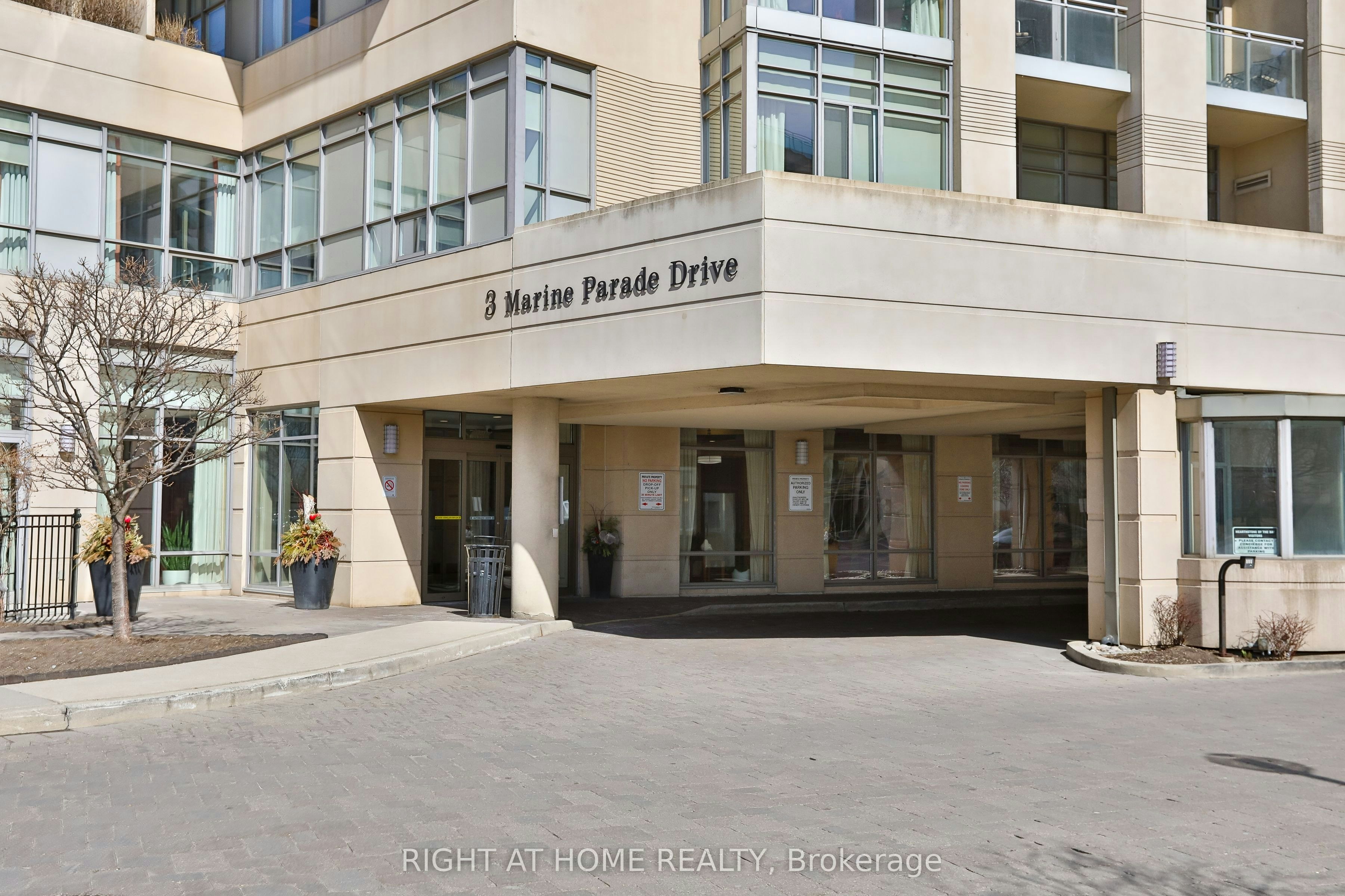 707-3 Marine Parade Drive, Toronto, ON, M8V 3Z5