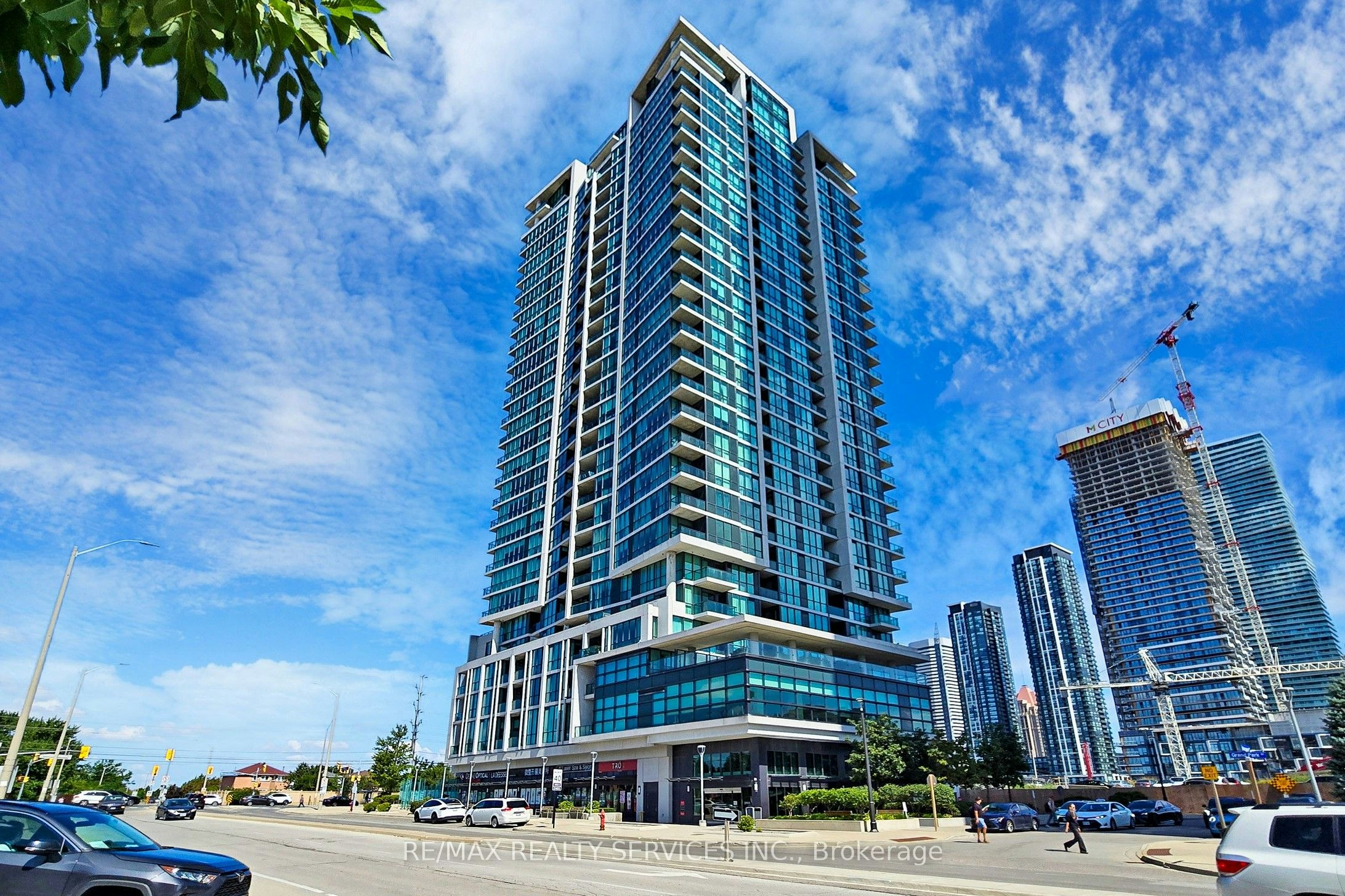 1511-3985 Grand Park Drive, Mississauga, ON, L5B 0H8