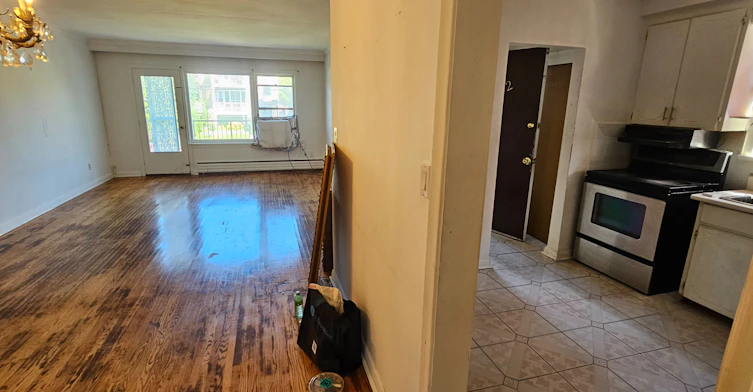7 Elway Court, Toronto, ON, M6B 2N7 - 4