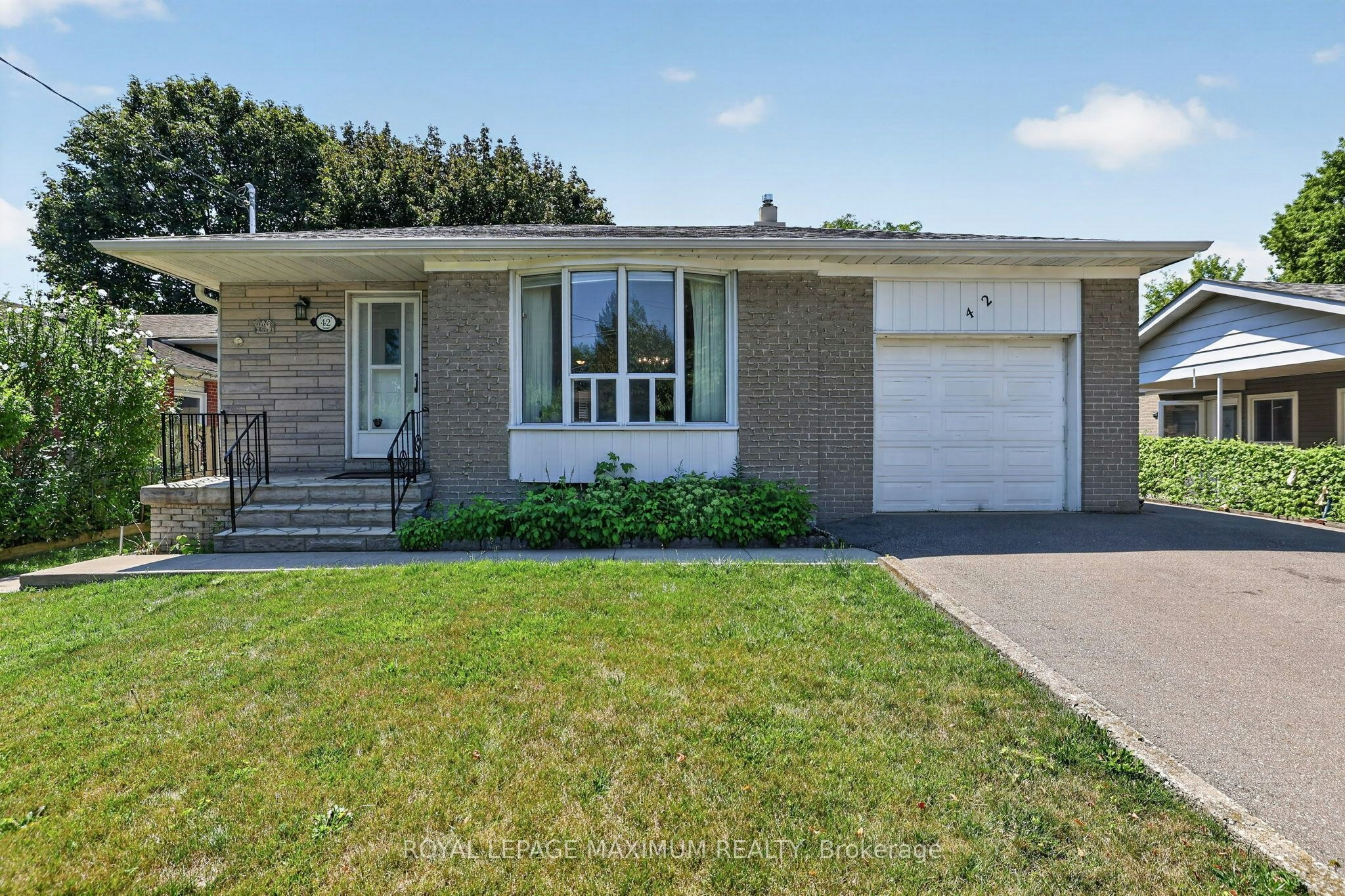 42 Pergola Road, Toronto, ON, M9W 5K6