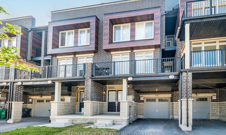 44 Donald Ficht Crescent