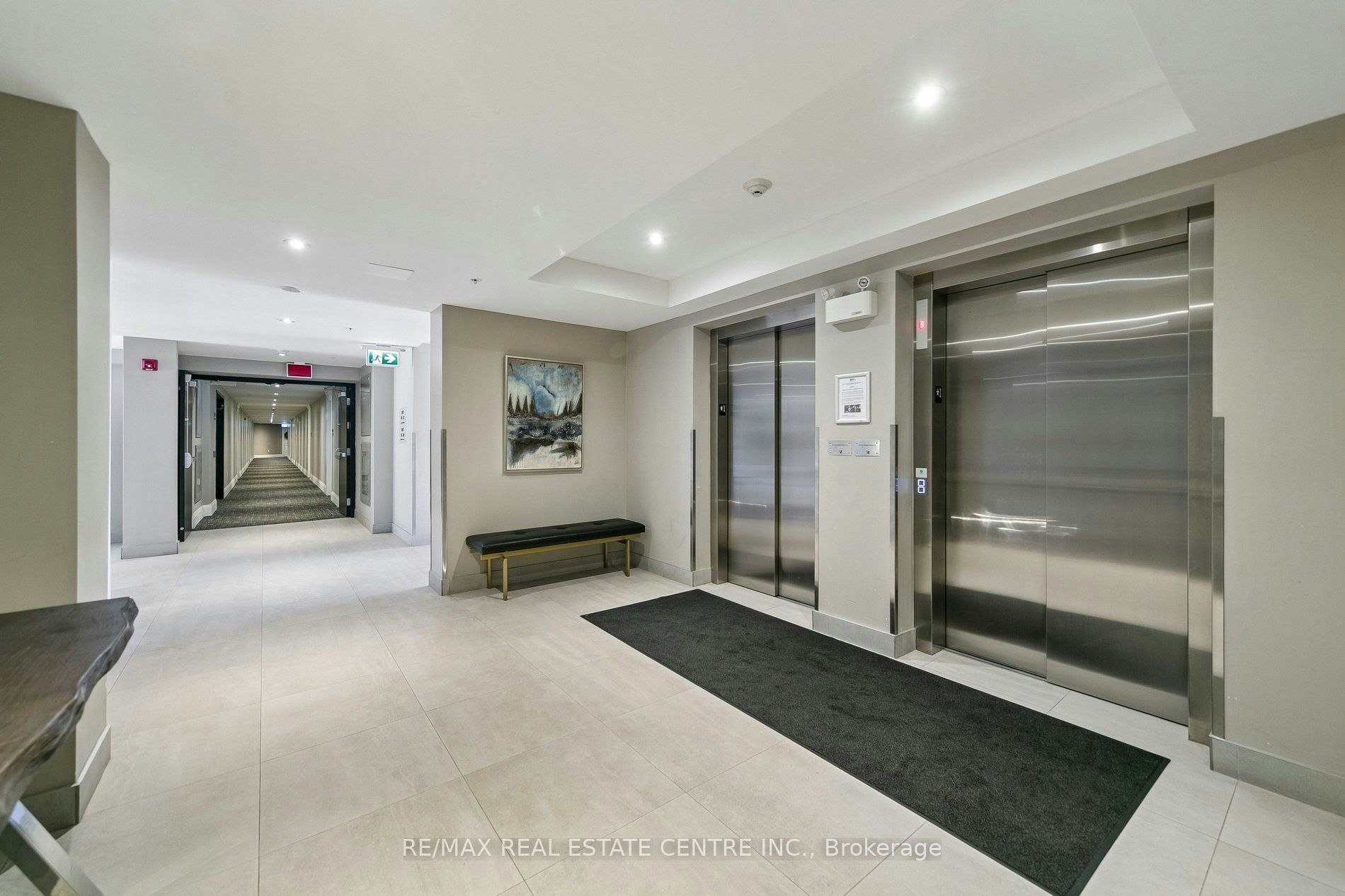 102-610 Farmstead Drive, Milton, ON, L9T 8X5 - 3