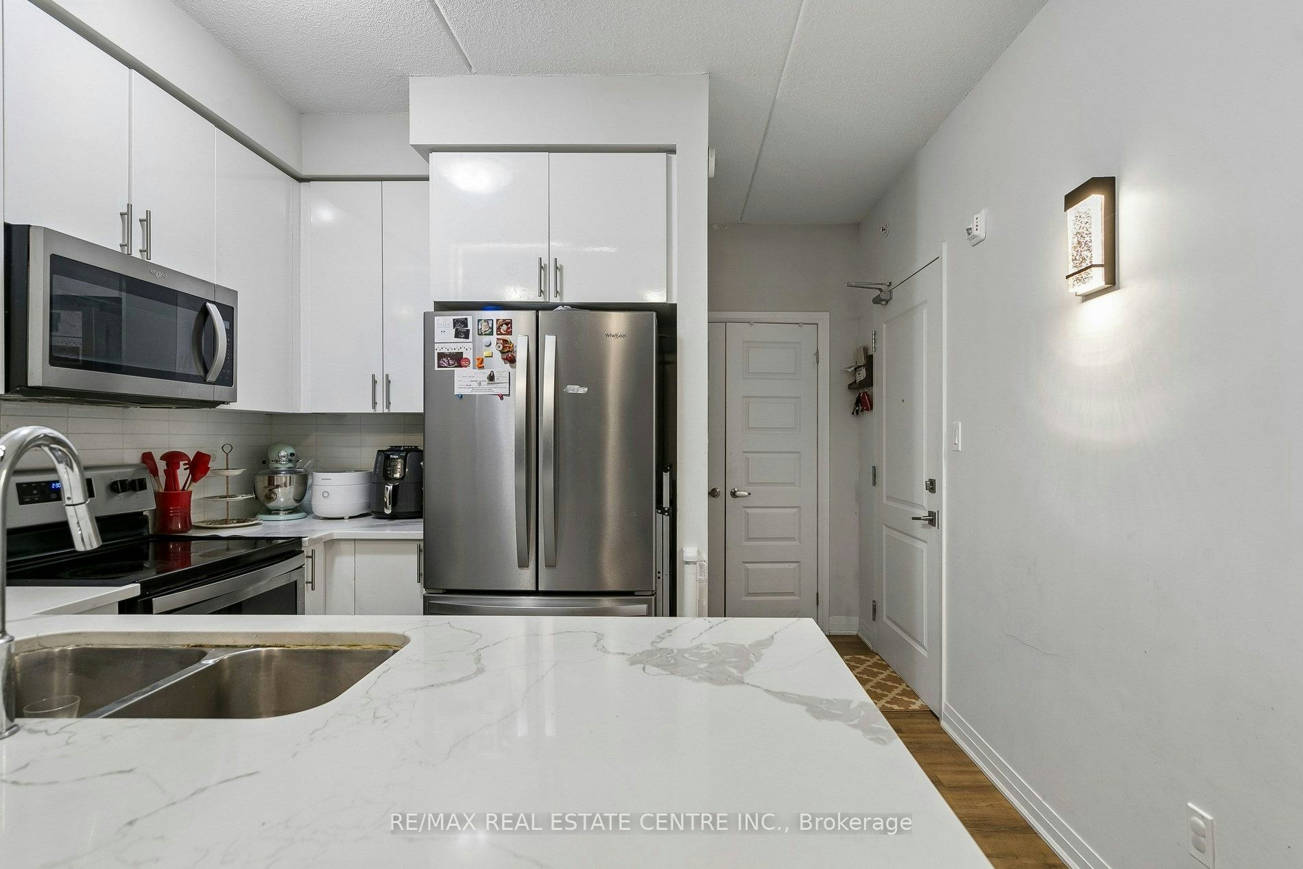 102-610 Farmstead Drive, Milton, ON, L9T 8X5 - 14