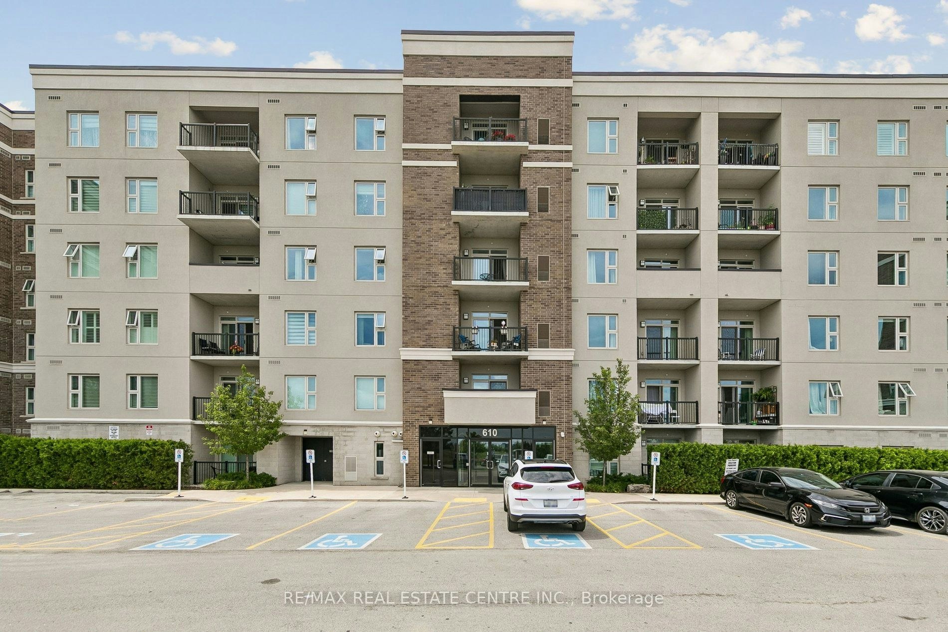 102-610 Farmstead Drive, Milton, ON, L9T 8X5
