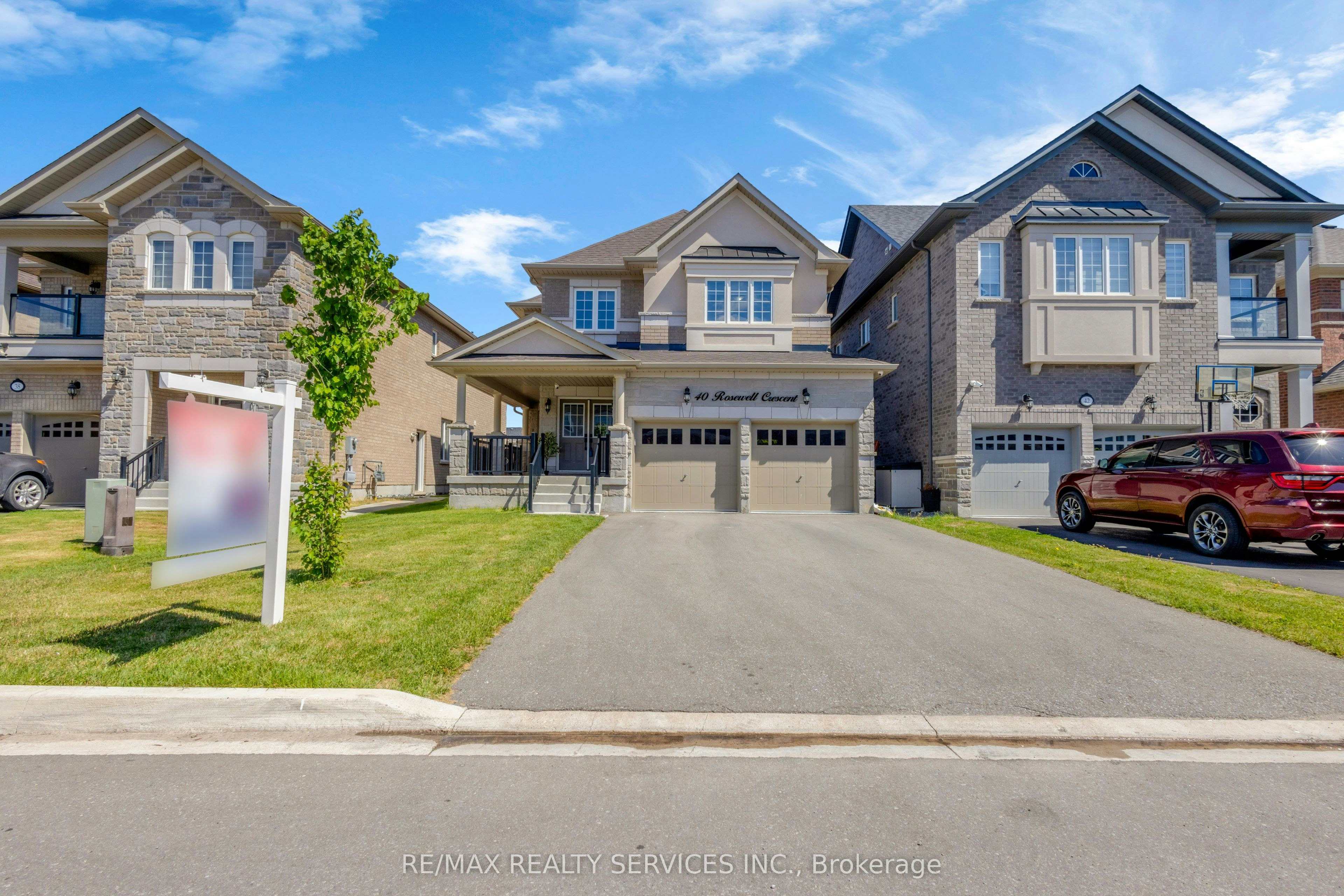 40 Rosewell Crescent, Halton Hills, ON, L7G 0N3