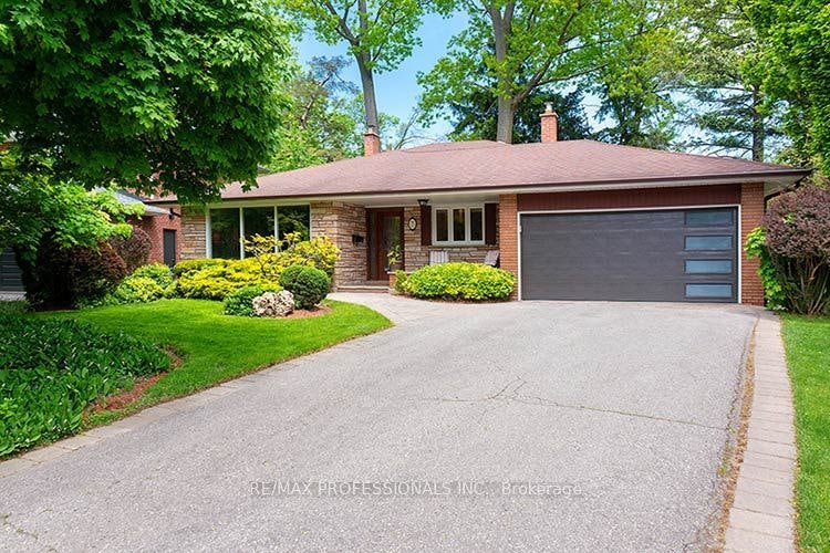 7 Cherry Post Crescent, Toronto, ON, M9C 2J9