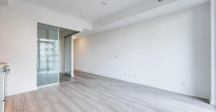 303-285 Dufferin Street, Toronto, ON, M6K 1Z7 - 13