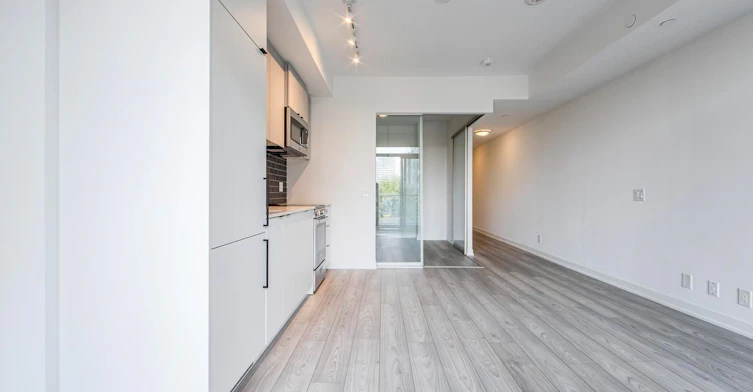 303-285 Dufferin Street, Toronto, ON, M6K 1Z7 - 14