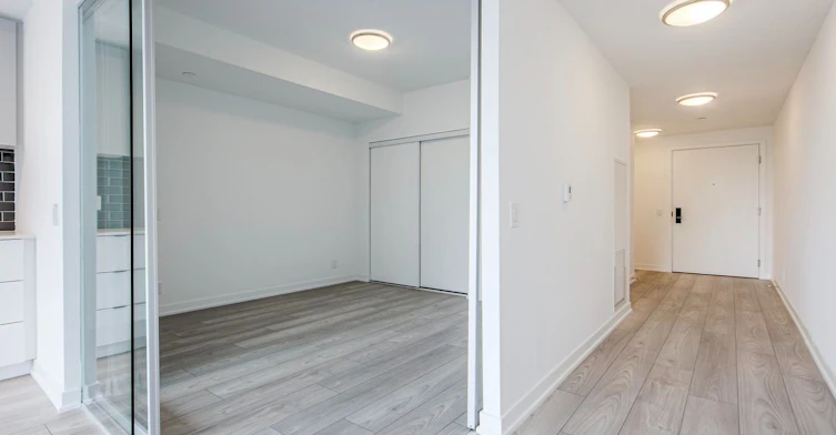 303-285 Dufferin Street, Toronto, ON, M6K 1Z7 - 6