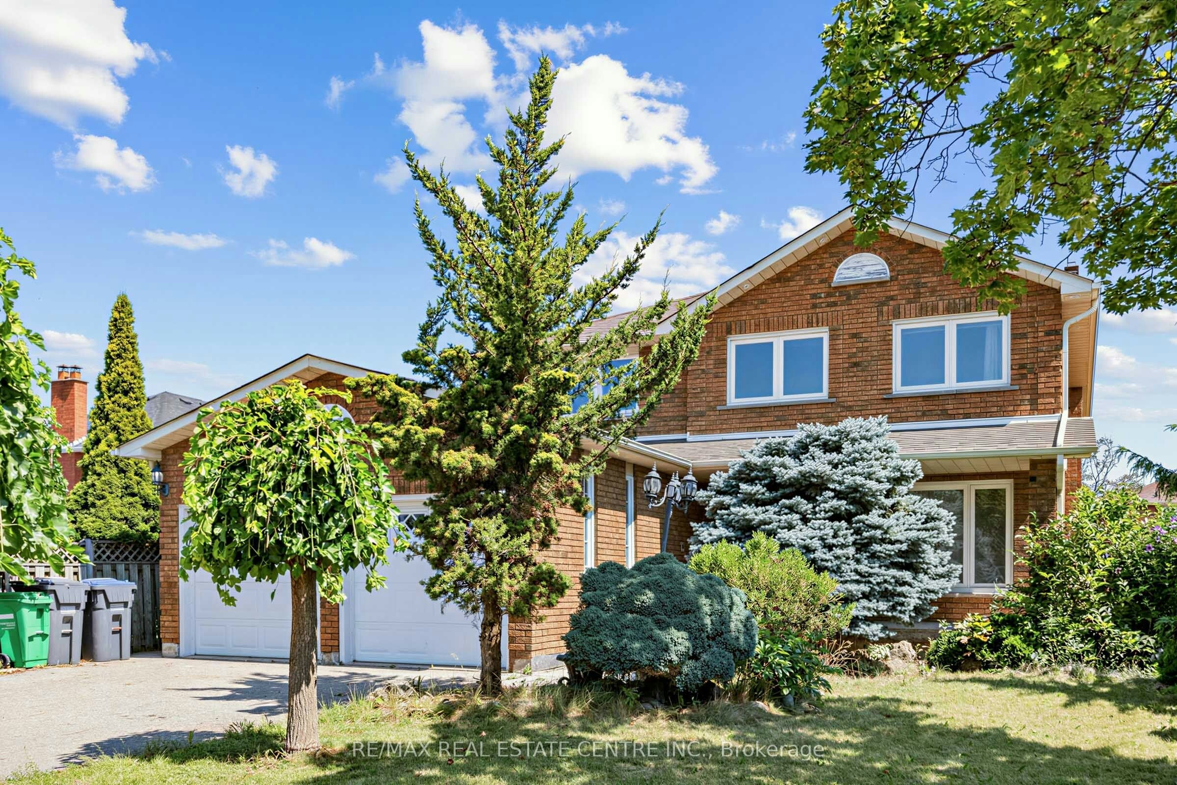 10 Diane Court, Brampton, ON, L6Y 3E3