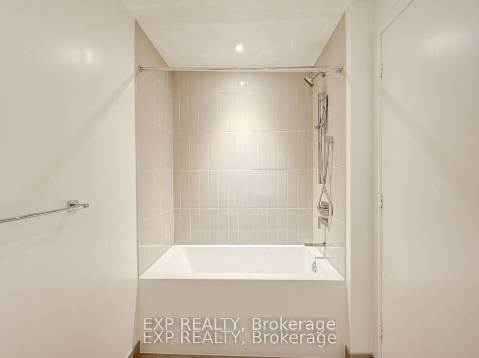 2612-3900 Confederation Parkway, Mississauga, ON, L5B 0M3 - 20