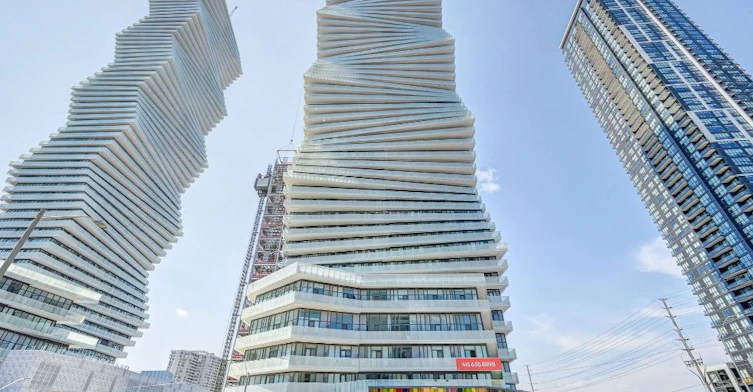 2612-3900 Confederation Parkway, Mississauga, ON, L5B 0M3