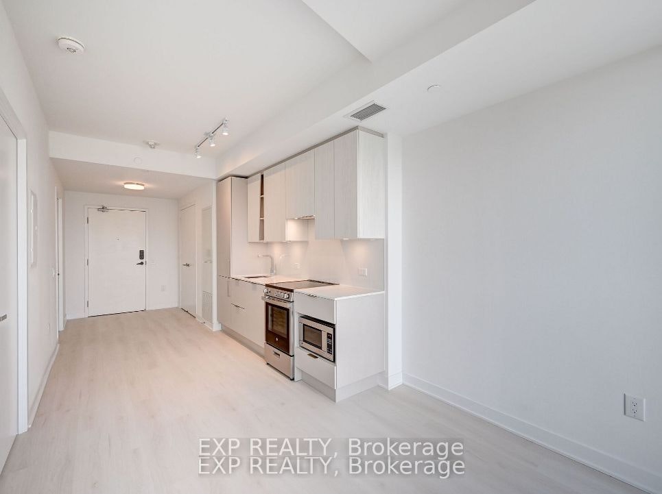 2612-3900 Confederation Parkway, Mississauga, ON, L5B 0M3 - 10