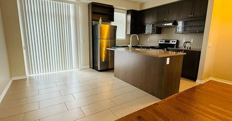 354 Ladycroft Terrace, Mississauga, ON, L5A 0A7 - 2