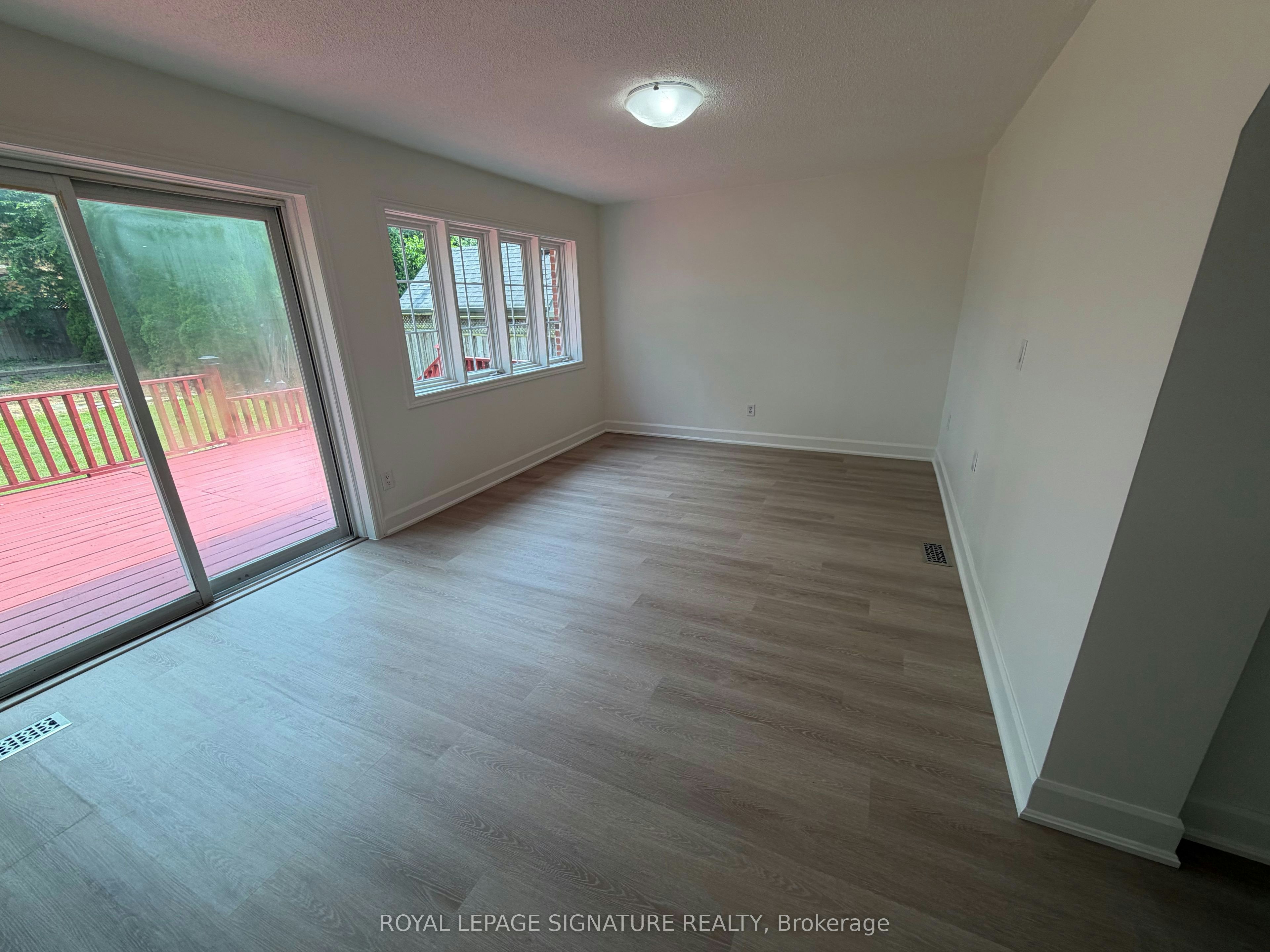 834 Mississauga Valley Boulevard, Mississauga, ON, L5A 1Z8 - 5