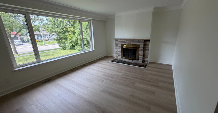 834 Mississauga Valley Boulevard, Mississauga, ON, L5A 1Z8 - 3