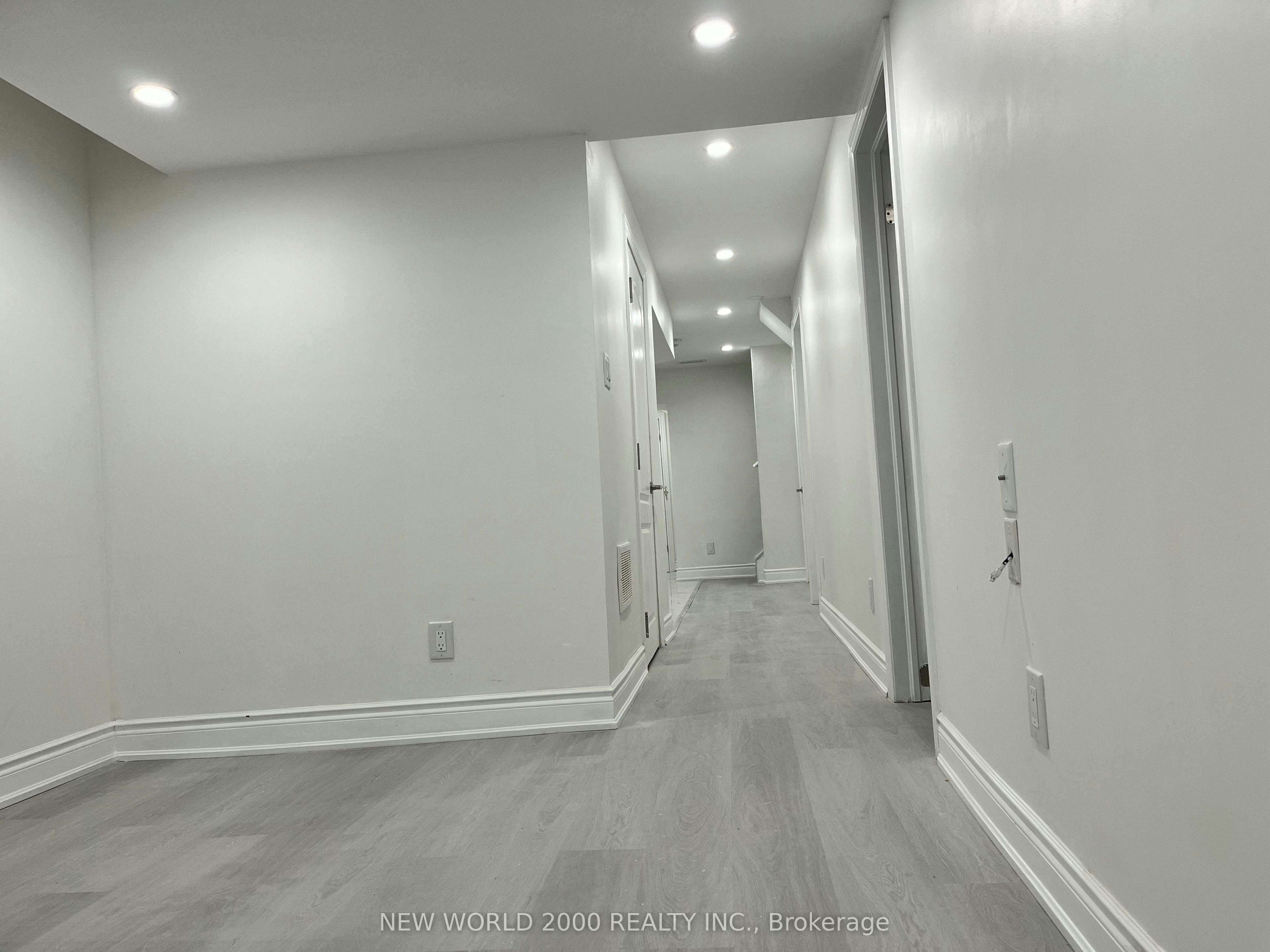 Bsmt-4718 Centretown Way, Mississauga, ON, L5R 0C9 - 4