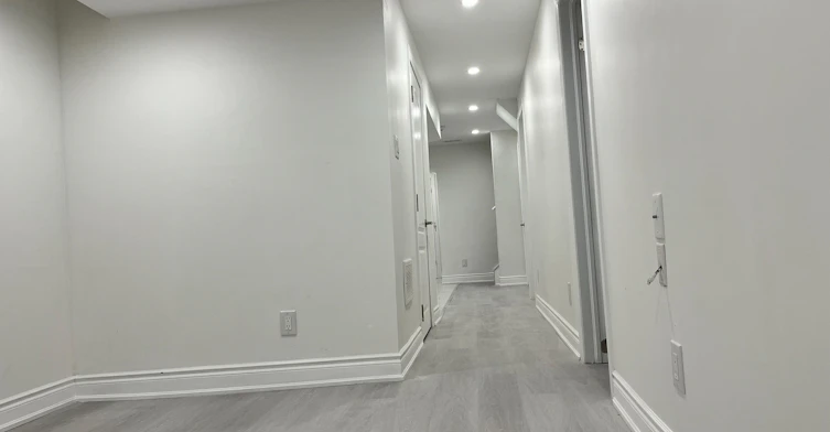 Bsmt-4718 Centretown Way, Mississauga, ON, L5R 0C9 - 4