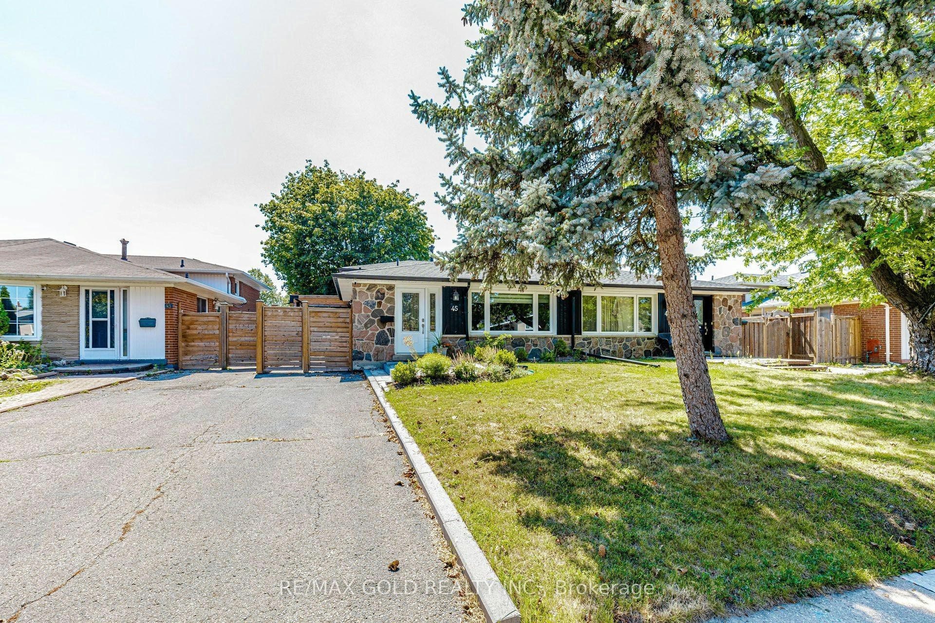 45 Grange Drive, Brampton, ON, L6X 2H1